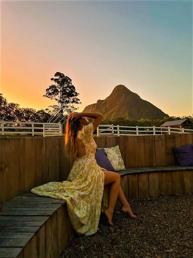 Sunshine Coast Farm Stay Glass House Mountains